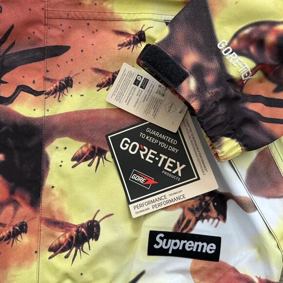 F/W 2025 Wu-Tang Clan Gore-Tex Shell Jacket Size Large NWT - Picture 2 of 7